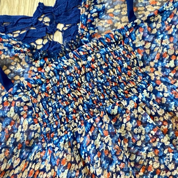 Vanilla Star Floral Tie-Strap Shoulder Lace Cami Top - Smock at Back Size S - Picture 11 of 11